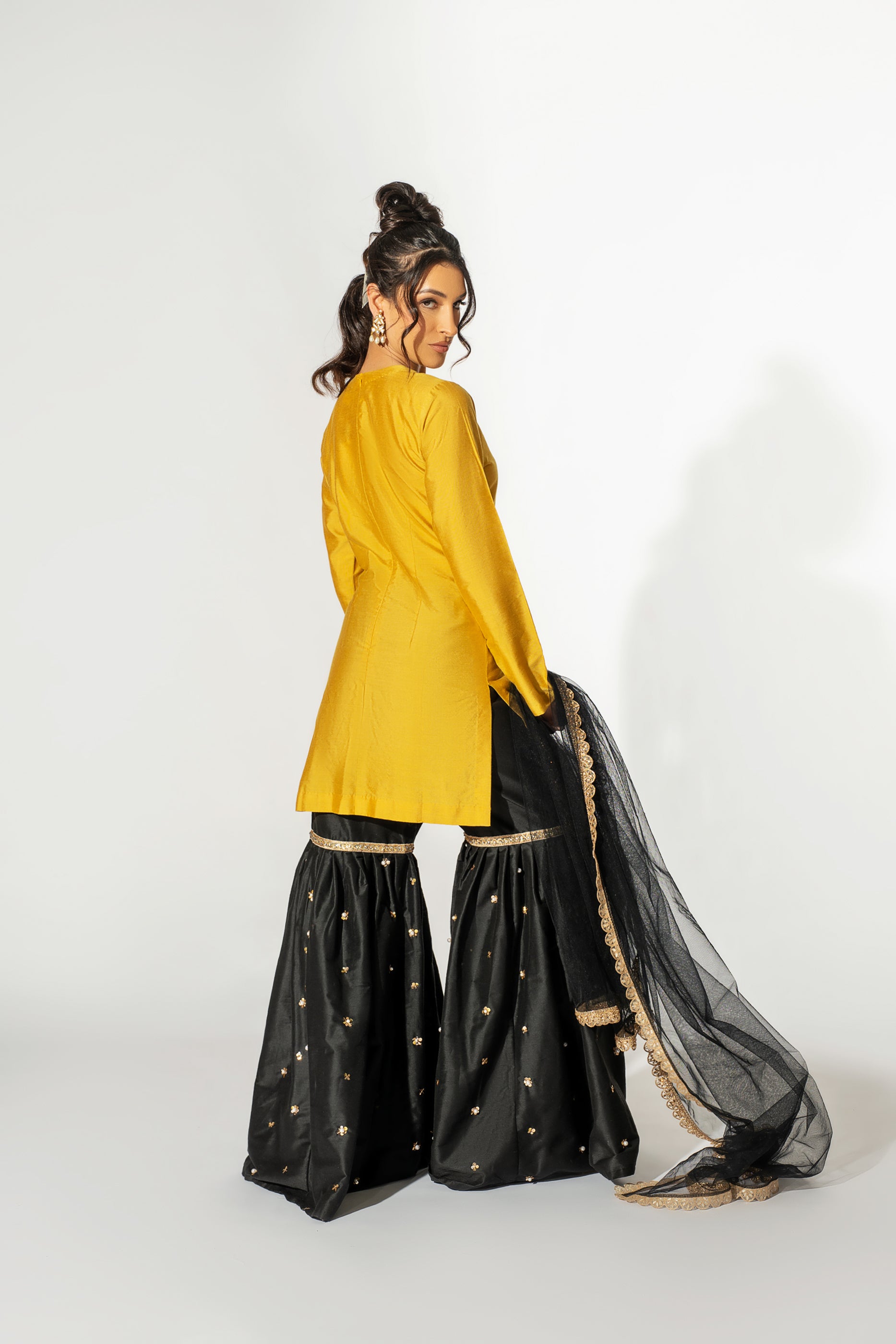 Sasha Dazzle Gharara