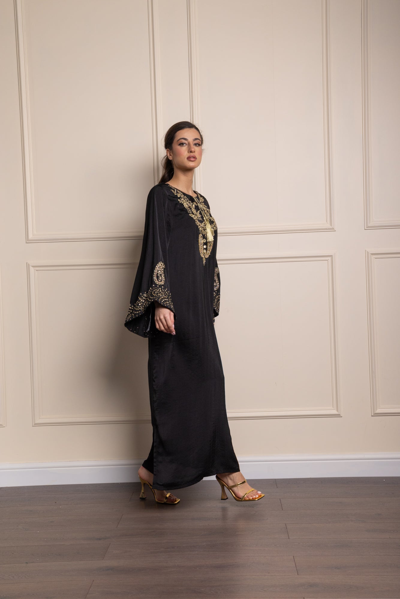 Saima Abaya