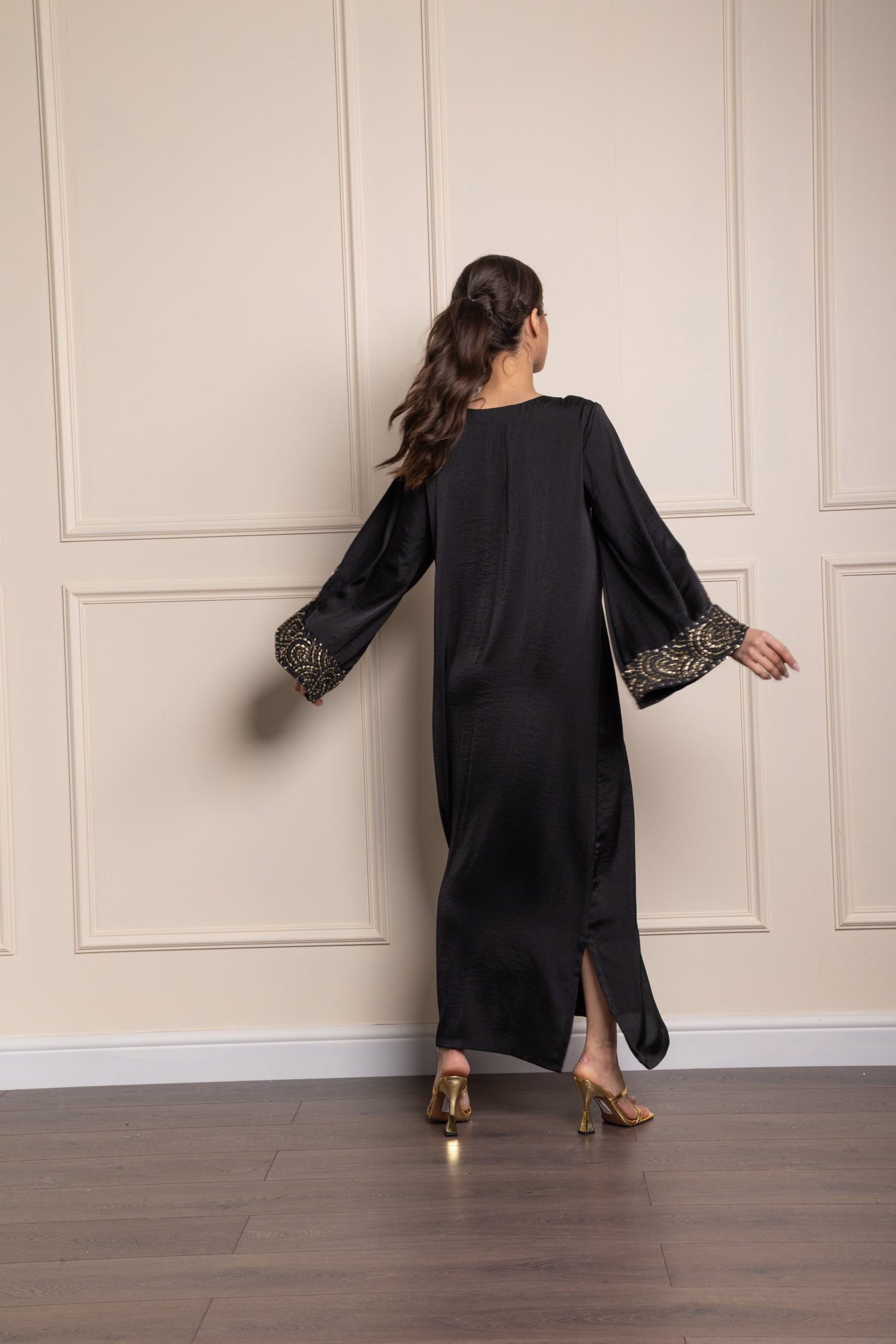 Saima Abaya