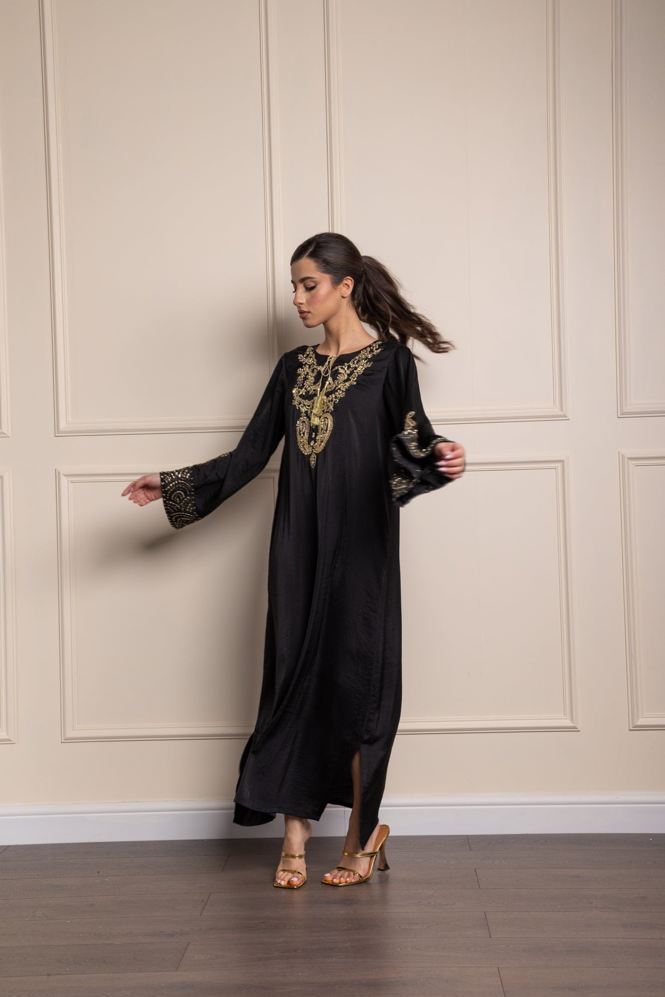 Saima Abaya