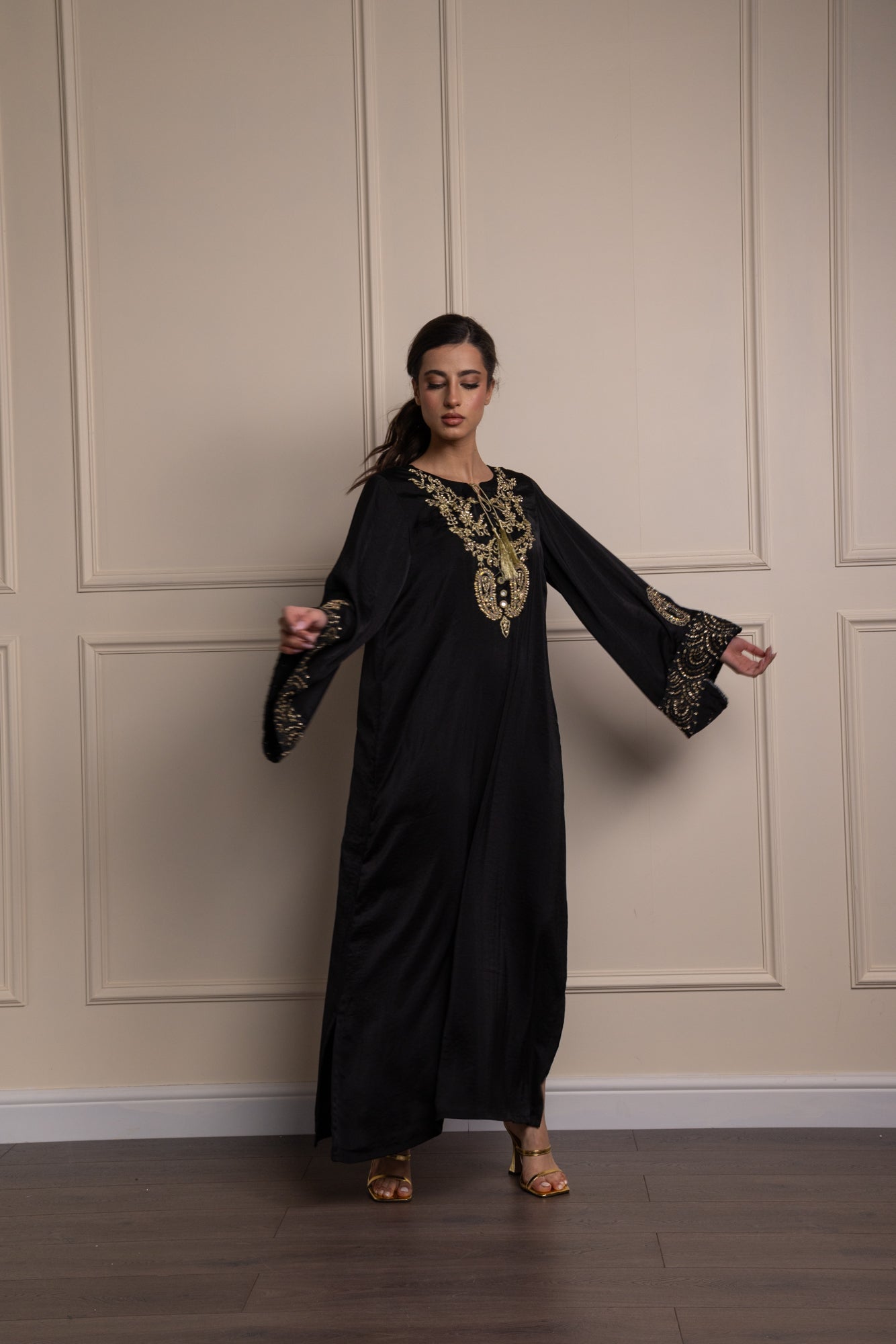 Saima Abaya