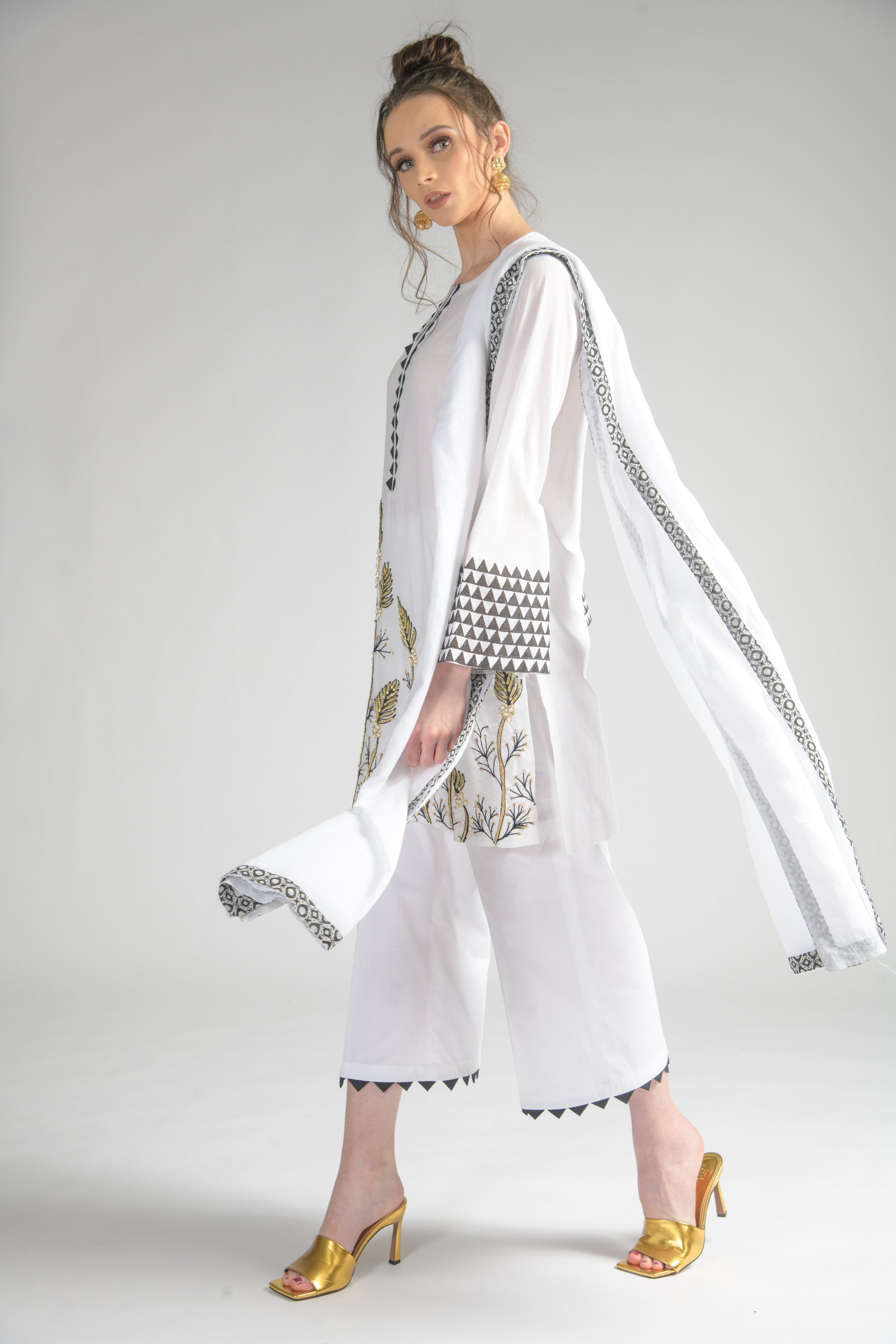 Palm Kurta Suit