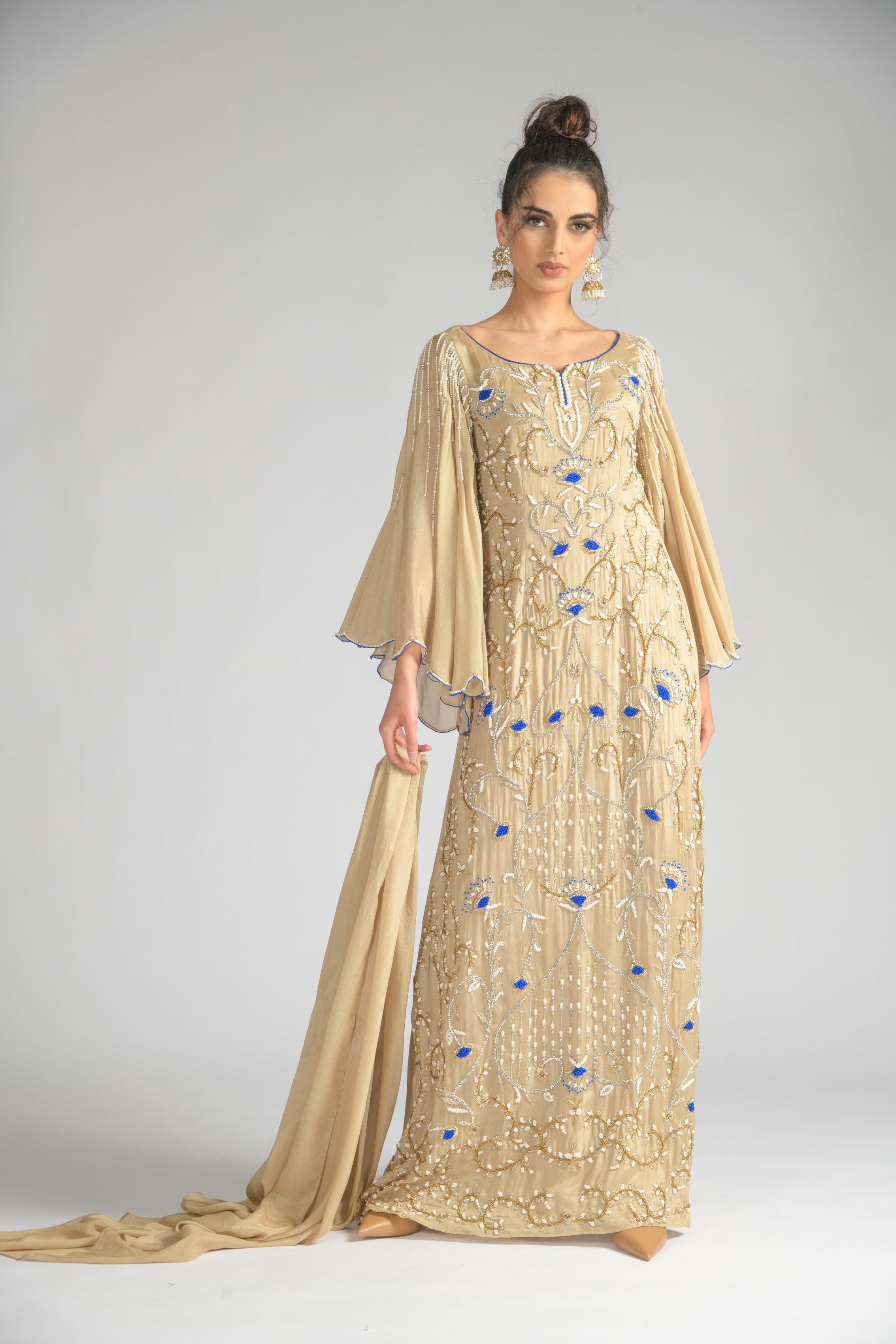 Nahid Maxi