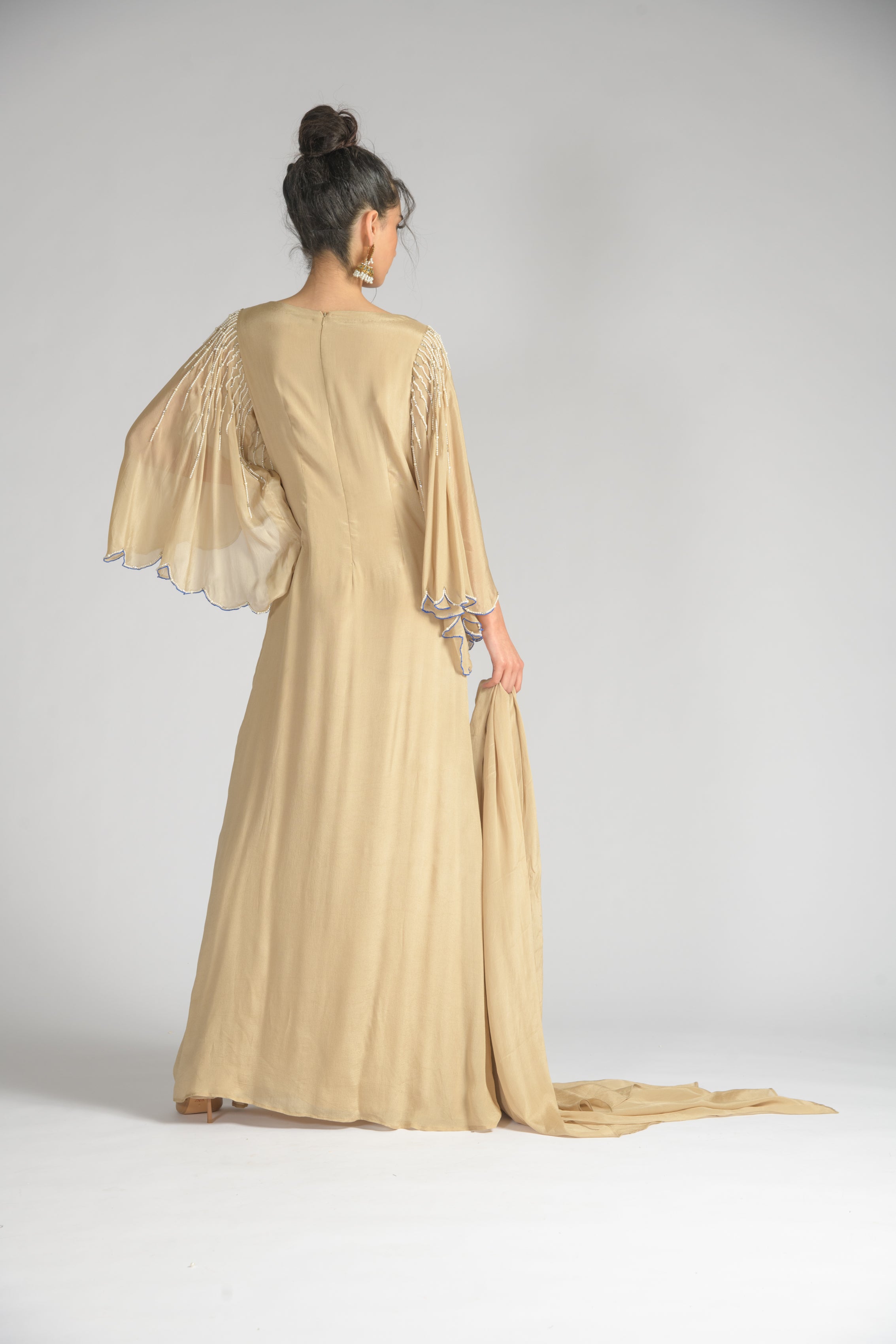 Nahid Maxi