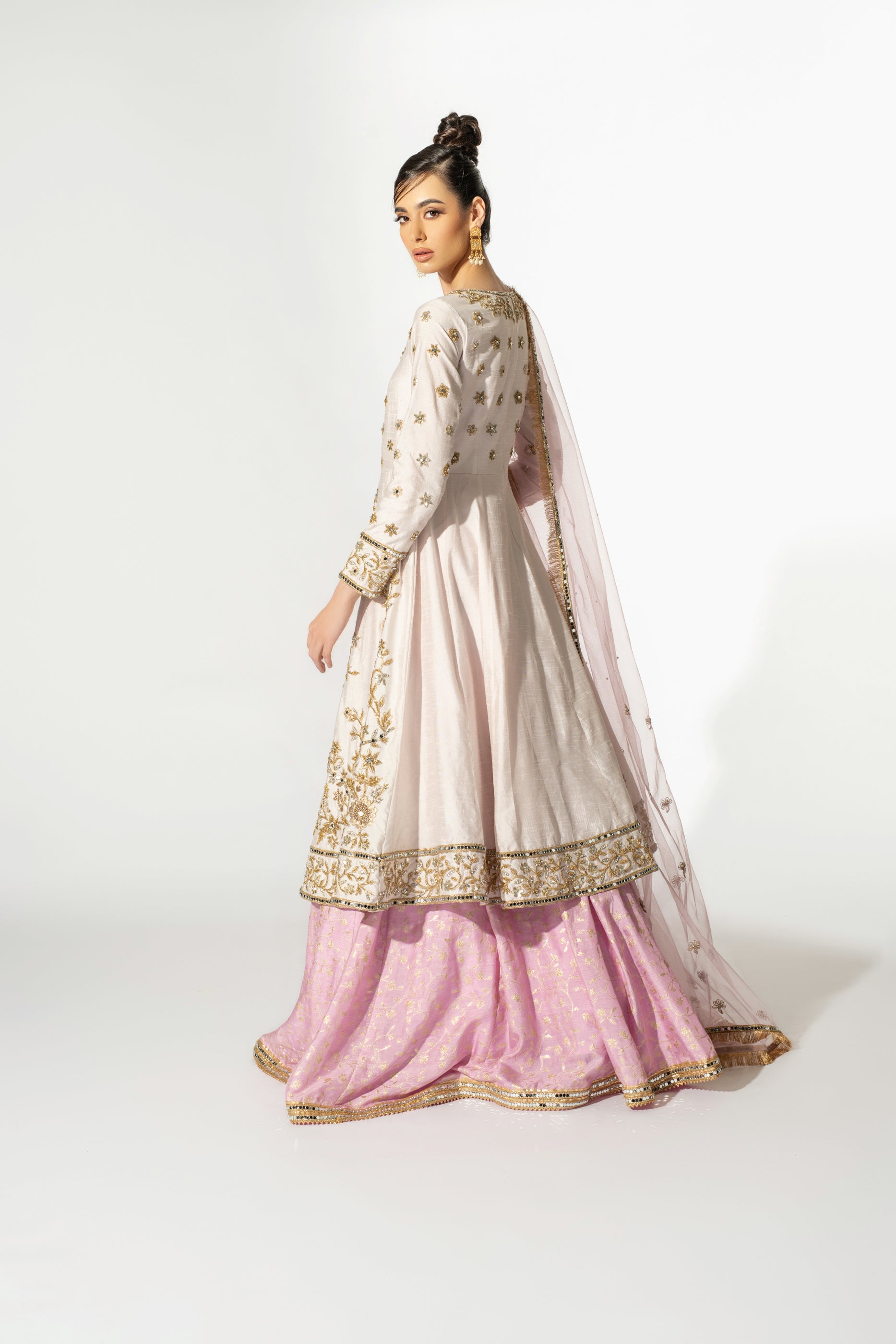 Mariam Lehenga