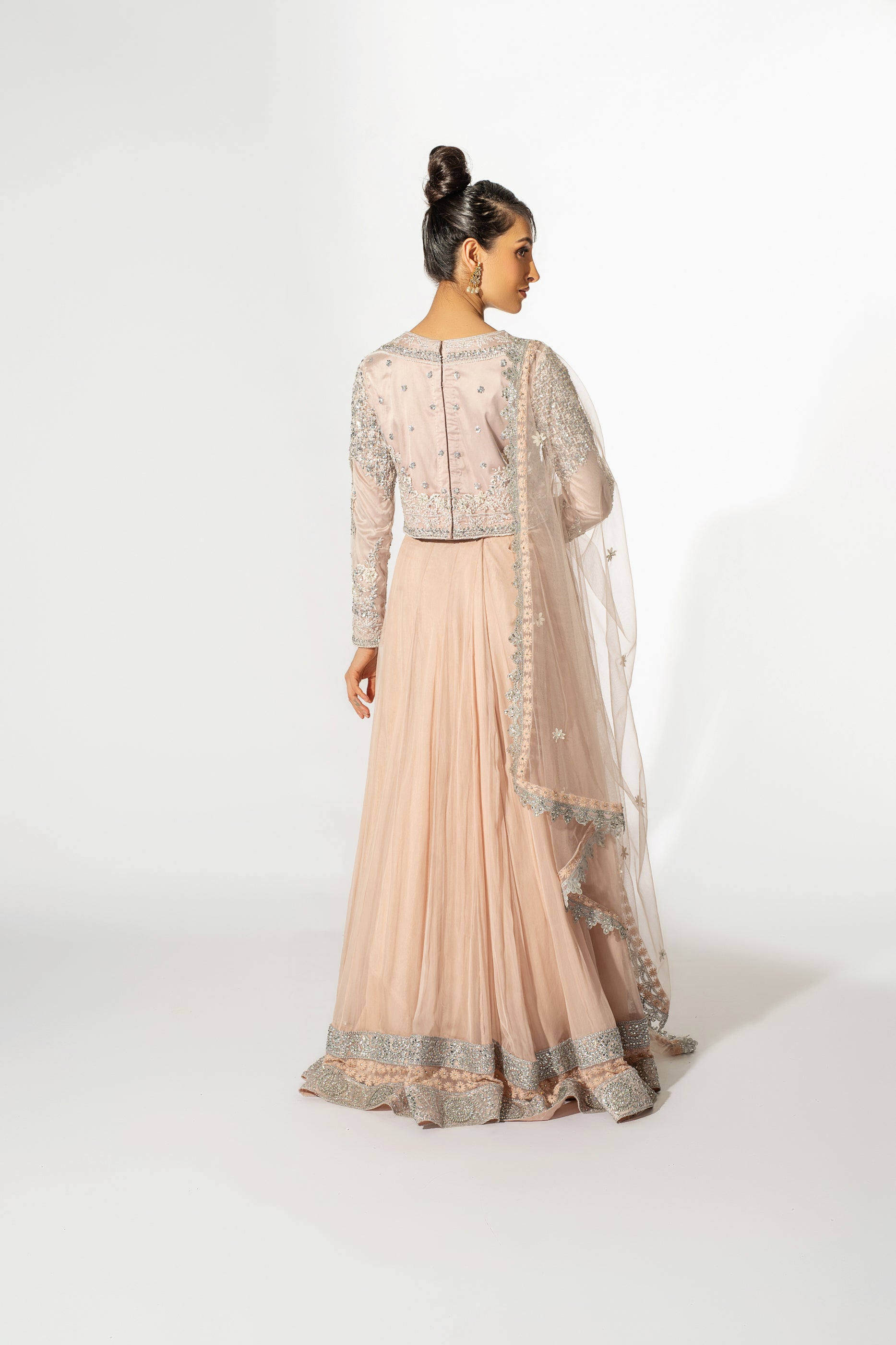 Azra Lehenga