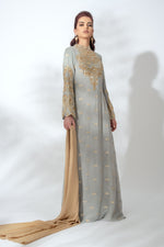 Lauren Maxi